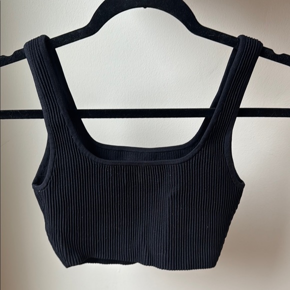 Babaton Contour Ribbed Cropped Tank - Picture 2 of 3